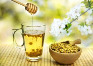 Cách làm trà hoa cúc cực đơn giản
