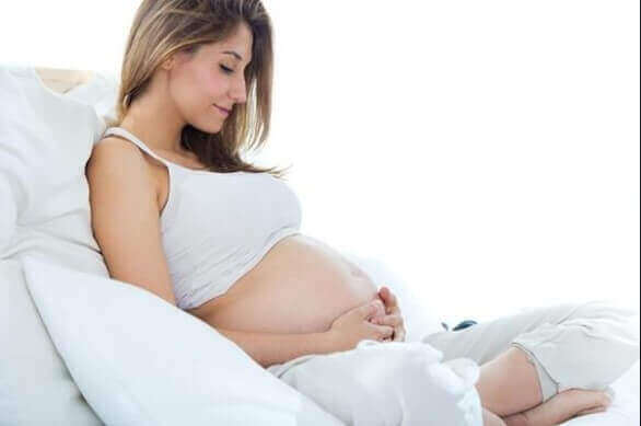 Không nên dùng quế cho phụ nữ có thai